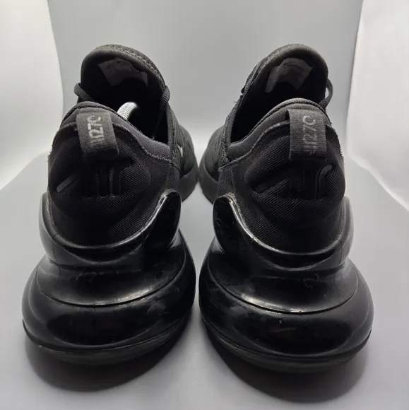 Nike Air Max 270 Low Triple Black AH8050-005 Men's Size 13 Athletic Sneaker Shoe