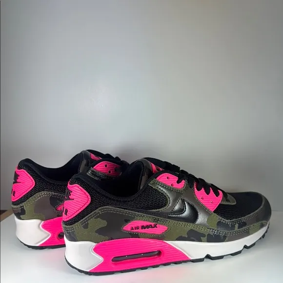Nike Air Max 90 Camo Pack Sequoia Black Hyper Pink Men’s Size 8.5 Sneakers