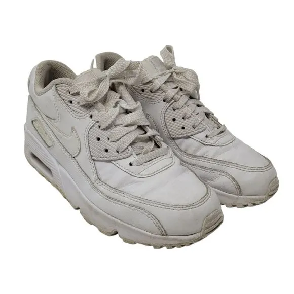 Nike air max 90 white leather 4.5 youth or 6 womens 833412-100