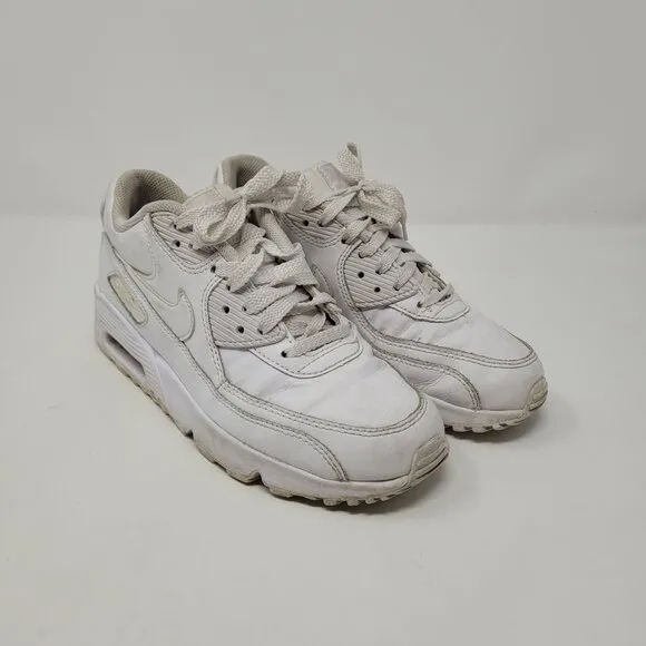 Nike air max 90 white leather 4.5 youth or 6 womens 833412-100