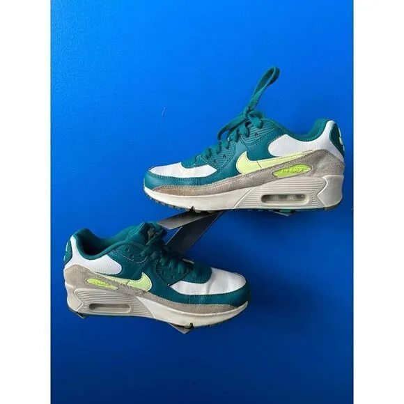 Nike Air Max 90 (GS) men Size 4.5Y  Leather Shoes White Volt CD6864 124