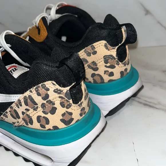 Nike Air Max Dawn SE Black Safari Animal shoes sz 7.5 women’s (i8)