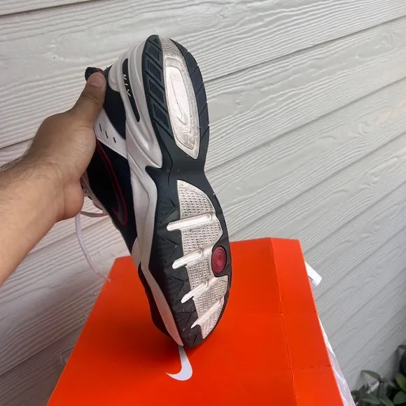 Nike Air Monarch IV White/Black/Varsity Red Soccer Shoes Sneakers Men's Size 14