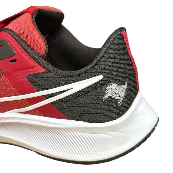 Nike Air Zoom Pegasus 38 Tampa Bay Buccaneers #DJ0813-600 Bucs Shoes US 9.5