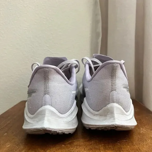 Nike Air Zoom Vomero 14 Running Walking Shoes Comfort Snow White Womens Size 7.5