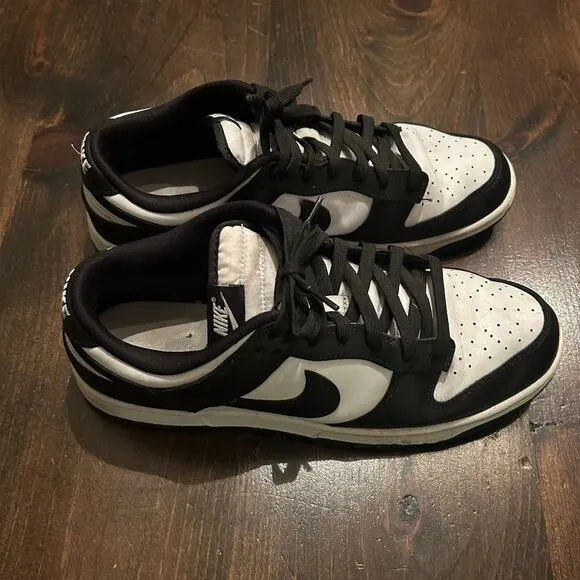 Nike Dunk Low Top Sneakers Shoes Black White Men's Size 11.5 Casual Lace Up