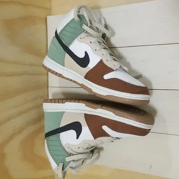 Nike Dunk LX Next Nature High Toasty Women's size 8