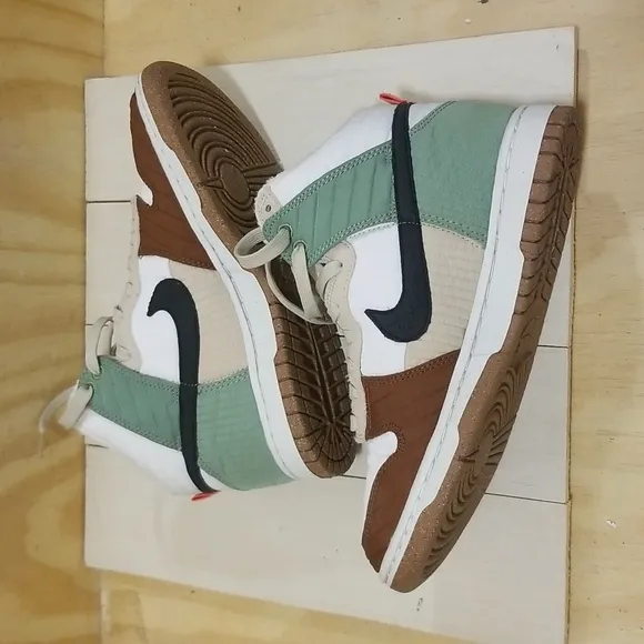 Nike Dunk LX Next Nature High Toasty Women's size 8