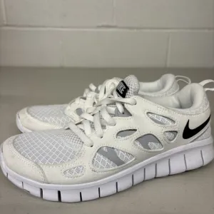 Nike Kid's Free Run 2 White Black Sz 5Y DD0163 100 Running Shoes EUC