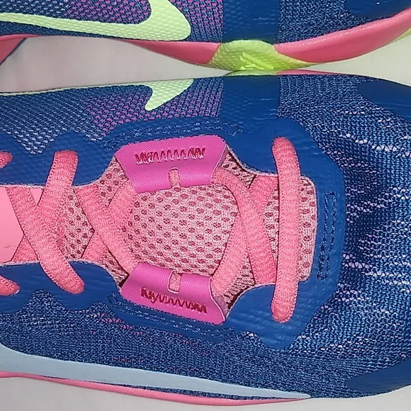Nike KidsGiannis Immortality 2 Basketball Shoes