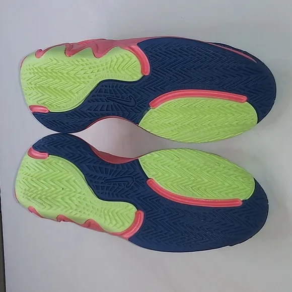 Nike KidsGiannis Immortality 2 Basketball Shoes