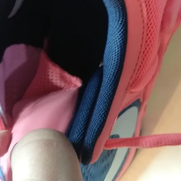 Nike KidsGiannis Immortality 2 Basketball Shoes