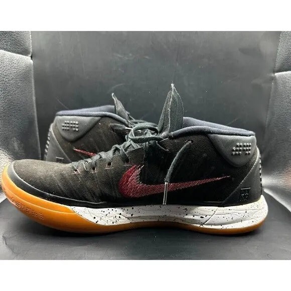 Nike Kobe Sneakers mens 10.5 Basketball shoes Black Sail gum light brown Mid