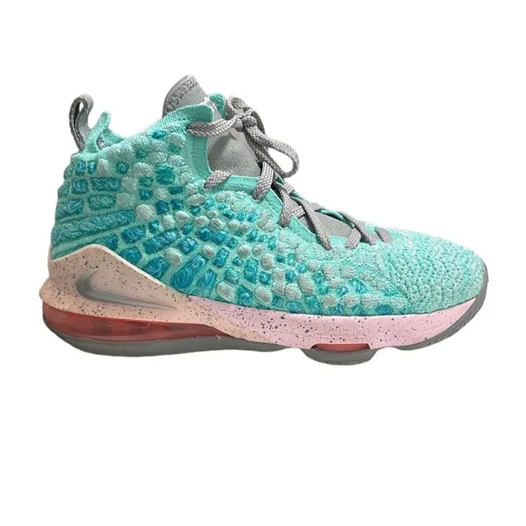 Nike LeBron 17 Big Kids' Shoes Light Aqua-Particle Grey Size 6.5Y