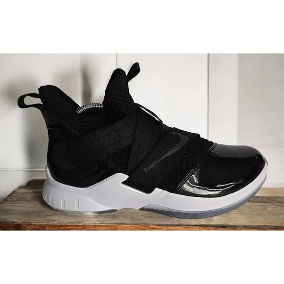 Nike LeBron Soldier 12 SFG Black Roses NBA Basketball Shoes Boys 6 Y Fast Ship