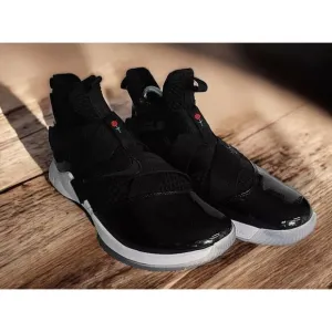Nike LeBron Soldier 12 SFG Black Roses NBA Basketball Shoes Boys 6 Y Fast Ship