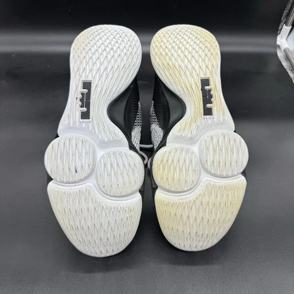 Nike LeBron Witness 4 White Black BV7427-101 Mens Basketball Shoes Size 8.5 EUC