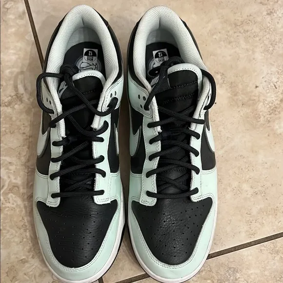 Nike Men's Dunk Low black &amp; mint shoes