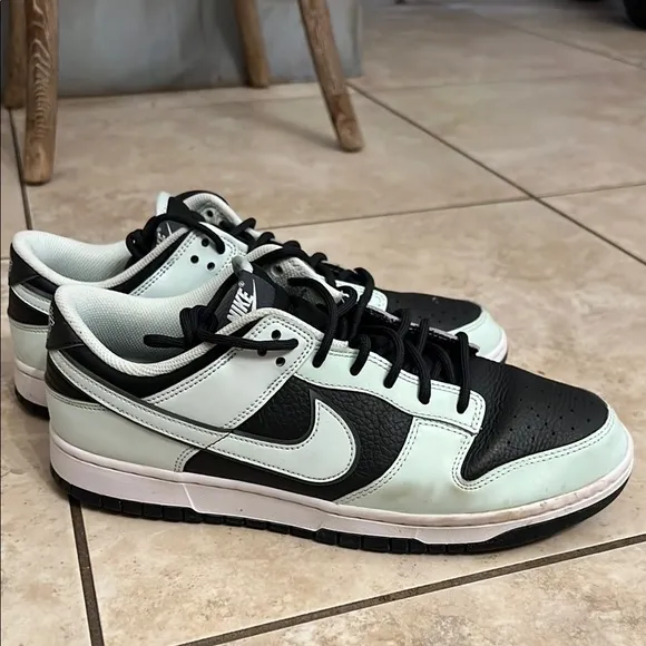 Nike Men's Dunk Low black &amp; mint shoes