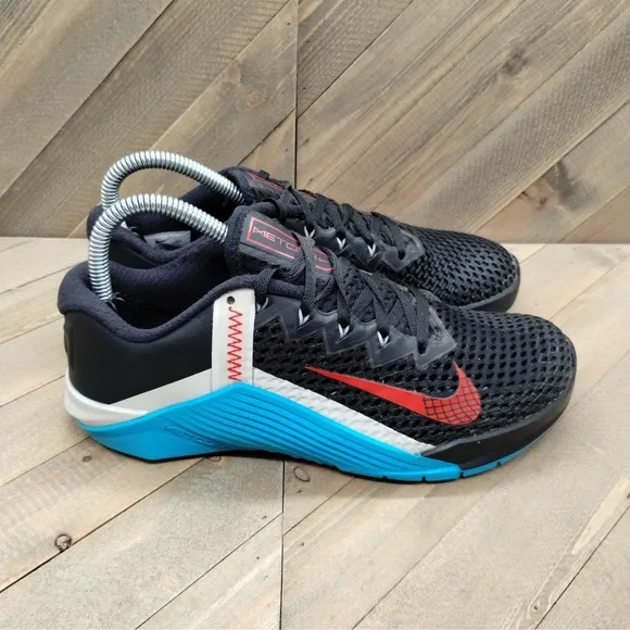 Nike Metcon 6 Gym Training Shoes Womens Size 7.5 Black White Red Blue Sneakers