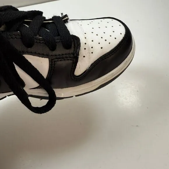Nike Panda Dunk Shoes Boy Size 5Y GS White Black Leather Low Lace-up CW1590-100