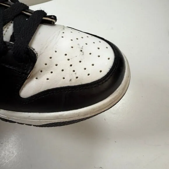 Nike Panda Dunk Shoes Boy Size 5Y GS White Black Leather Low Lace-up CW1590-100