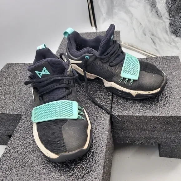 NIKE PG 1 PAUL GEORGE BLACK-LIGHT BONE-LIGHT AQUA 880304 002 SIZE 4 YOUTH SHOES