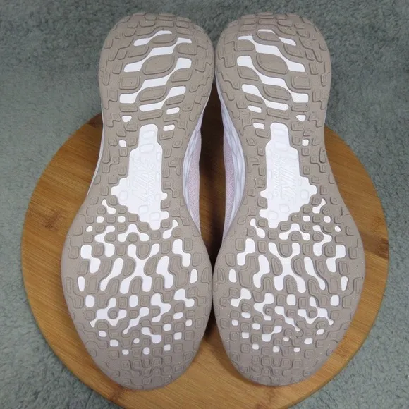 Nike Revolution 6 NN Light Violent and White Shoes Woman's Size 10 DC3729-500