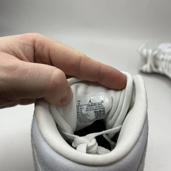 Nike Shoes Air Jordan 1 Mid SE WMNS “Light Iron Ore Grey” 2023