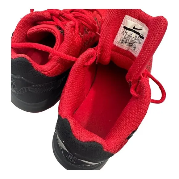NIKE Shoes Youth Size 4.5Y Kyrie Flytrap Basketball Sneakers Red AQ3412-667