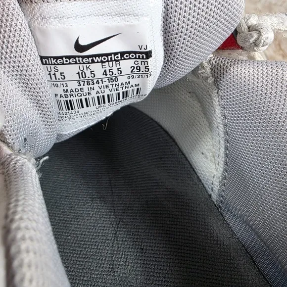 Nike Shox TL Running Shoes Sneakers White‎ Red Accents Size 11.5