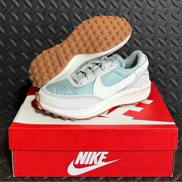 Nike Waffle Debut Light Blue White Sneakers Shoes Womens Size 5.5