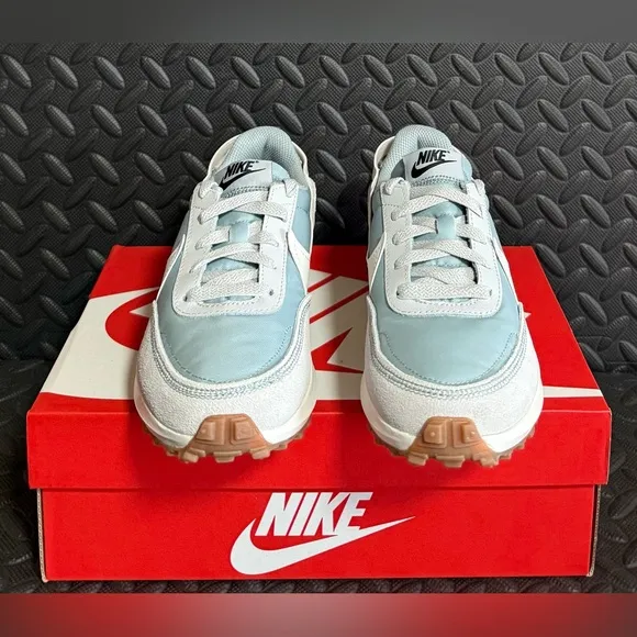 Nike Waffle Debut Light Blue White Sneakers Shoes Womens Size 5.5