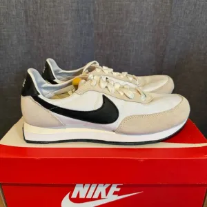 Nike Waffle Trainer 2 DC6477-100 White Casual Shoes Sneakers Size 6Y