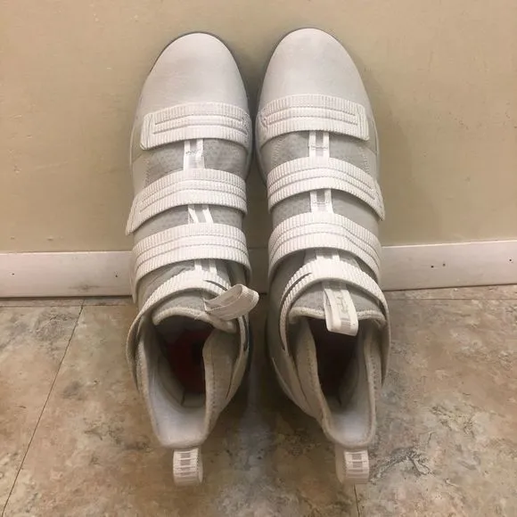 Nike Lebron Soldier XI SFG Light Bone shoes‎ Men’s Size 18