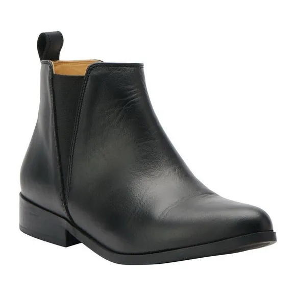 NISOLO x Anthro | Eva Everyday Leather Chelsea Boots in Black | Sz 10