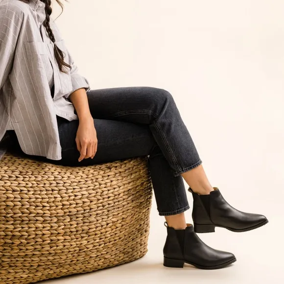 NISOLO x Anthro | Eva Everyday Leather Chelsea Boots in Black | Sz 10