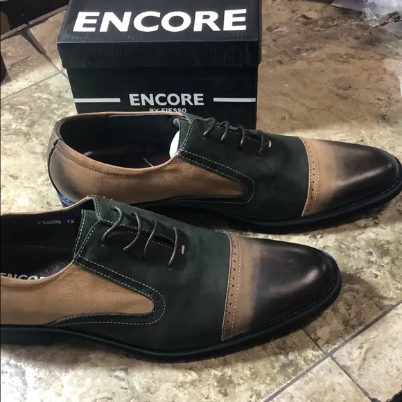 NWB Encore Fiesso Taupe/Green Leather Shoes FI6695