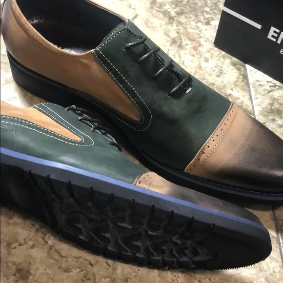 NWB Encore Fiesso Taupe/Green Leather Shoes FI6695