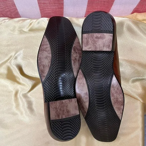 NWB Moda Max leather shoes