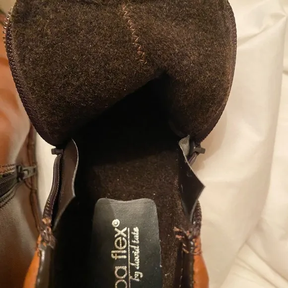 NWOB Napa Flex Euro Comfort Boots Chestnut colored Leather size 40EU 8.5 US