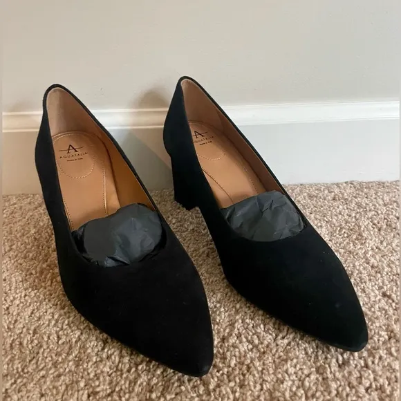 NWOT Aquatalia Pasha Pump (Women) in Black Suede, Size 10, never worn