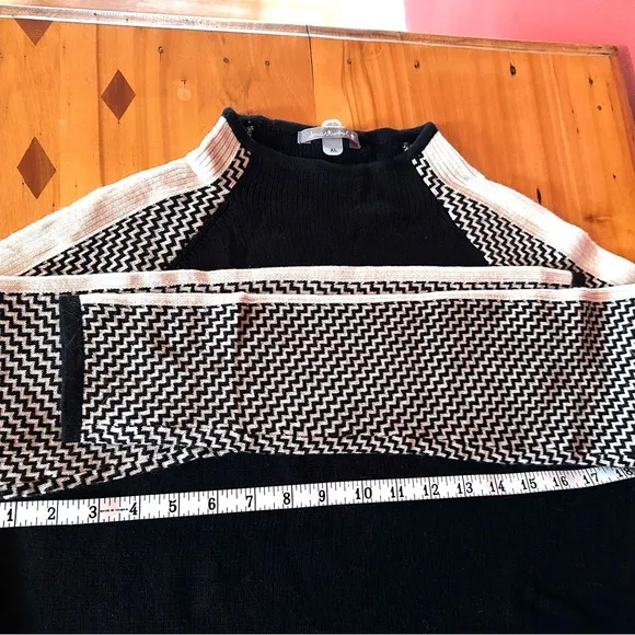 🖤NWOT Black and White Merino Wool blend Smartwool Sweater, size XL