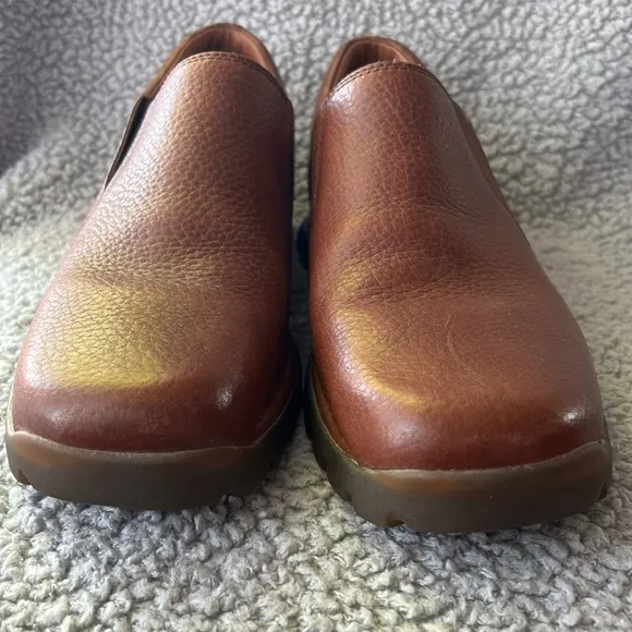 NWOT COLE HAAN Brown Comfort Leather Slip On Casual Loafers