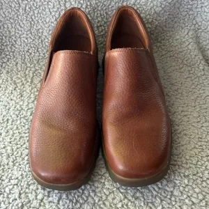 NWOT COLE HAAN Brown Comfort Leather Slip On Casual Loafers