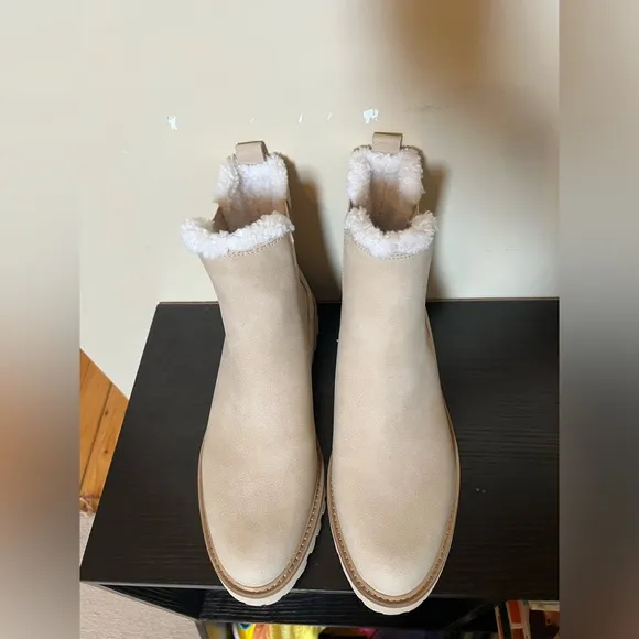 NWOT J. Crew | Lug-sole Chelsea boots