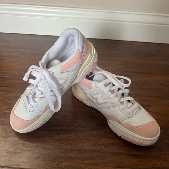 NWOT New Balance Big Kid 550 Pink and White Sneakers -3.5