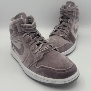 NWOT Nike Air Jordan 1 Mid SE Purple Smoke Velvet High-Top Sneakers DQ 8397 500