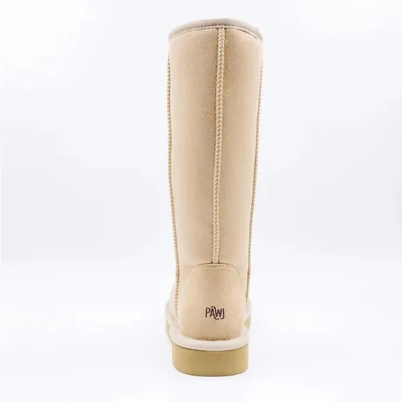 NWOT PawJ vegan tall boot in Aspen snow