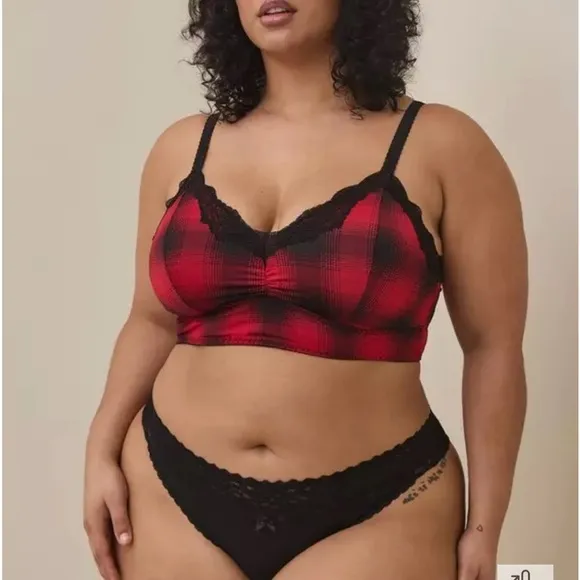 NWOT Red Epic Plaid Torrid Longline Bralettes, size 1 (14-16)